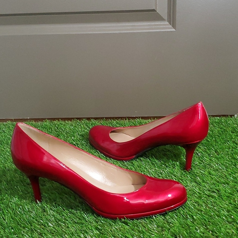 Stuart Weitzman Red Patent Leather Round Toe Pumps